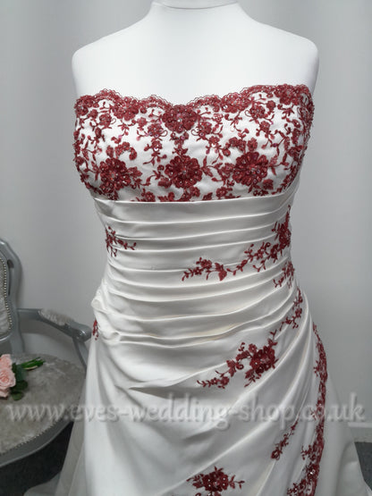 Julian & Adam ivory / burgundy wedding dress UK size 30