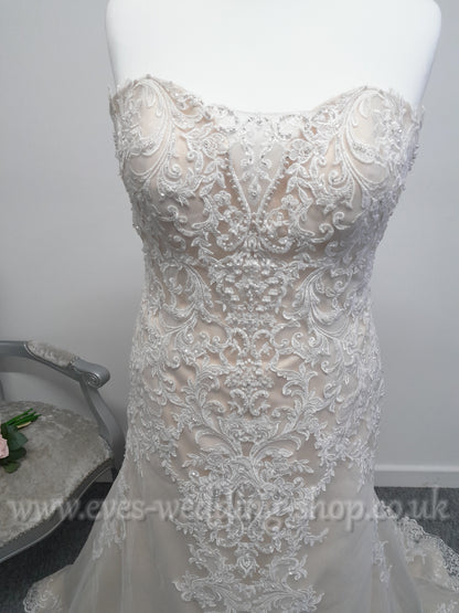 Romantica ''Catalina'' ivory/rum pink wedding dress UK 18