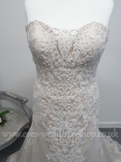 Romantica ''Catalina'' ivory/rum pink wedding dress UK 18