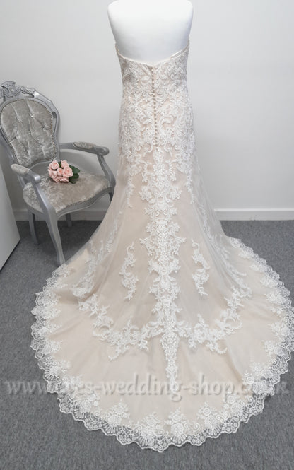 Romantica ''Catalina'' ivory/rum pink wedding dress UK 18