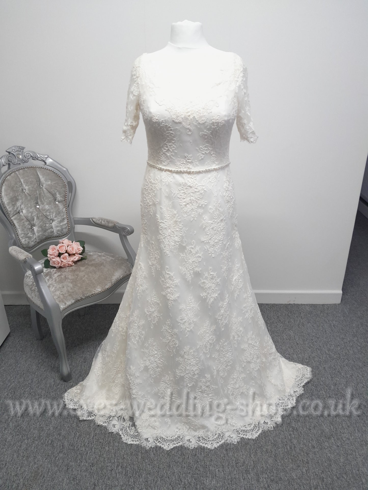 White Rose Graceful WP387 lace warm ivory wedding dress UK 18