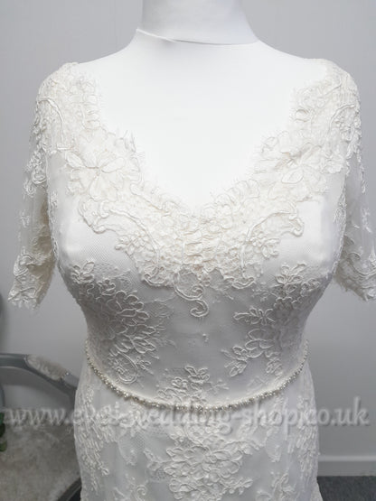 White Rose Graceful WP387 lace warm ivory wedding dress UK 18
