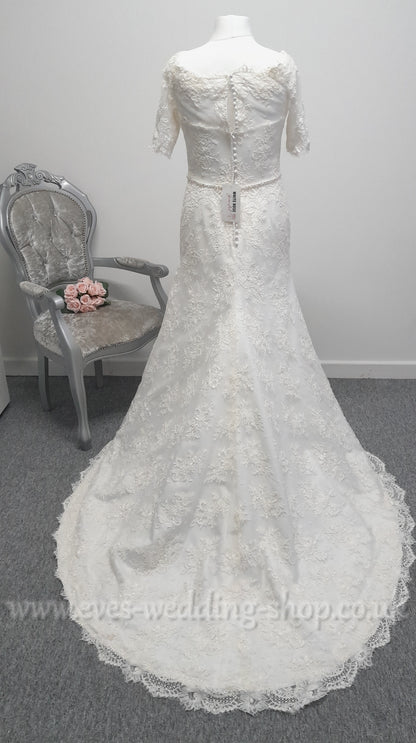 White Rose Graceful WP387 lace warm ivory wedding dress UK 18