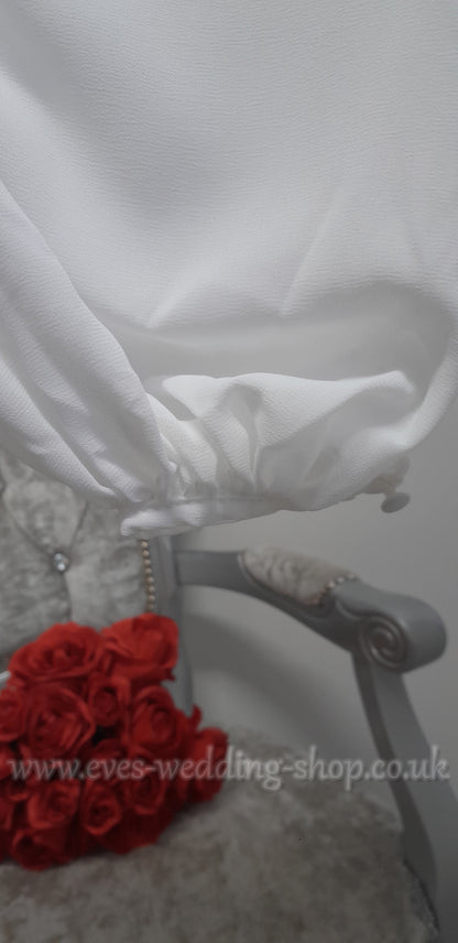 Monica Loretti ivory wedding dress with slit EU 54, UK 26