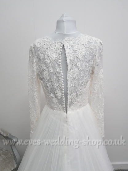 Eternity bride D5842  ivory wedding dress with sleeves UK 10