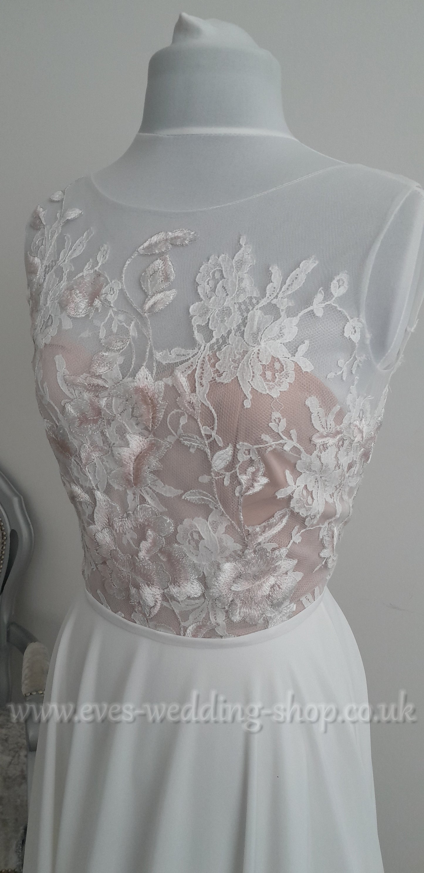 Ivory floral E. Ferrara chiffon wedding dress UK 12