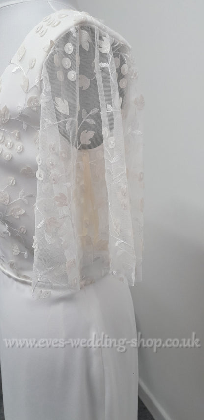 Ivory crepe wedding dress with sleeves UK 12