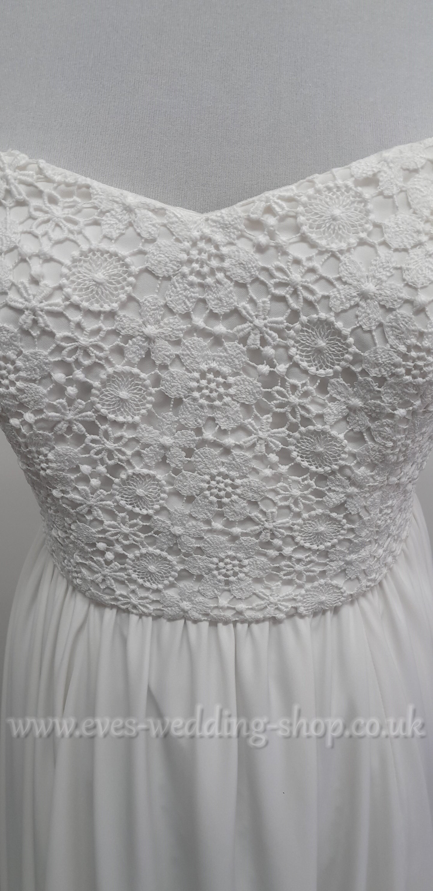 Ivory crochet bodice crepe wedding dress UK 14