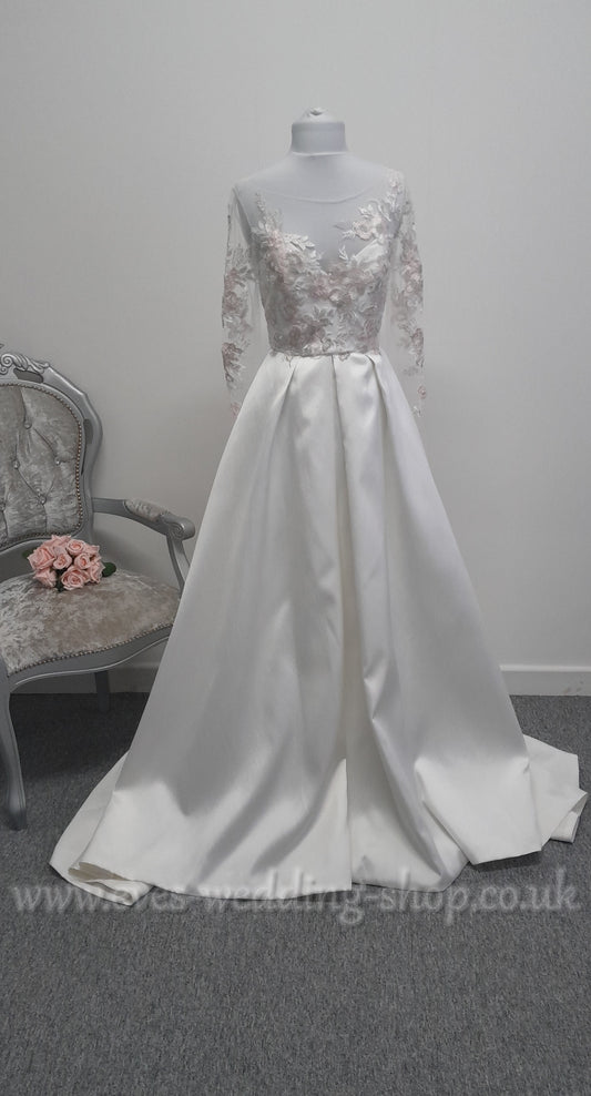 E. Ferrara ivory / floral bodice mikado satin wedding dress UK 10 with sleeves