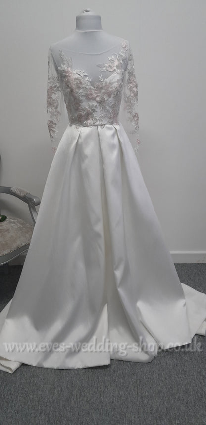 E. Ferrara ivory / floral bodice mikado satin wedding dress UK 10 with sleeves