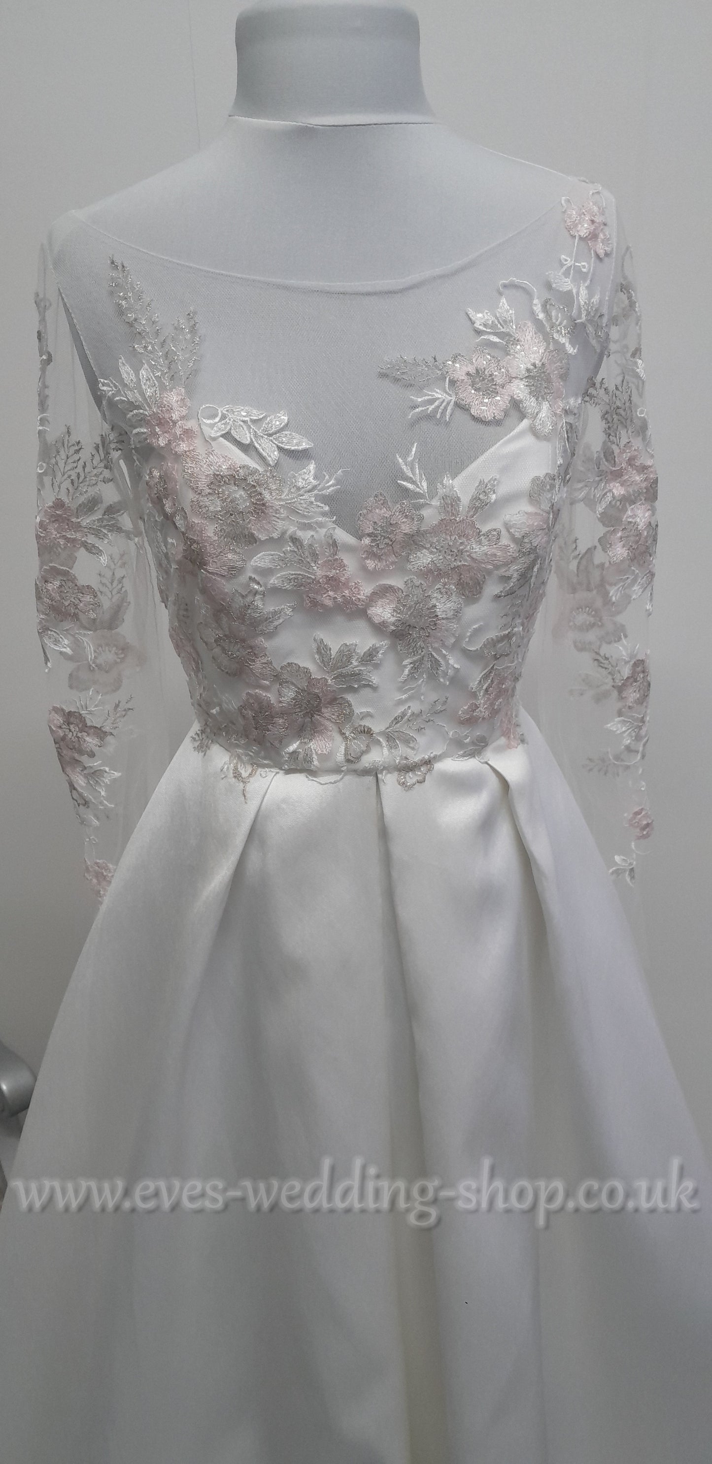 E. Ferrara ivory / floral bodice mikado satin wedding dress UK 10 with sleeves