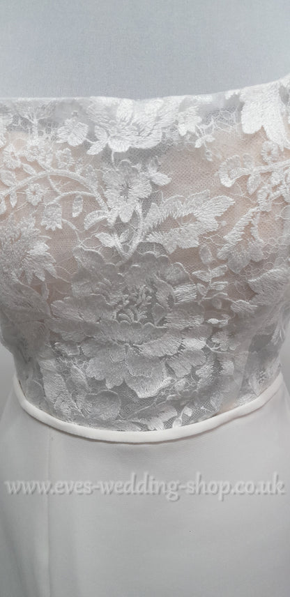 Beautiful ivory crepe wedding dress with straps and slit UK 12