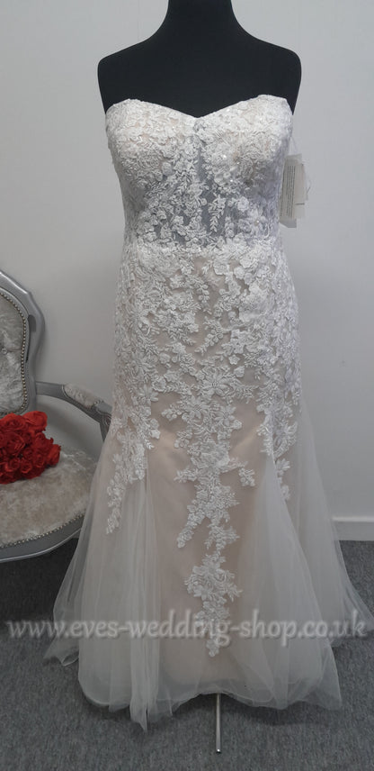 David's Bridal ivory/champagne wedding dress US 22, UK 24