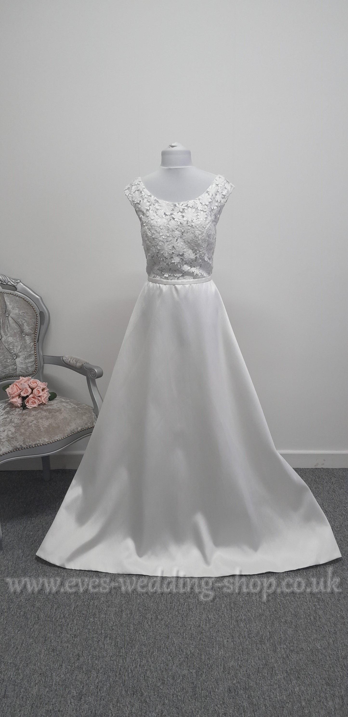 Stunning E. Ferrara mikado satin ivory wedding dress UK 12