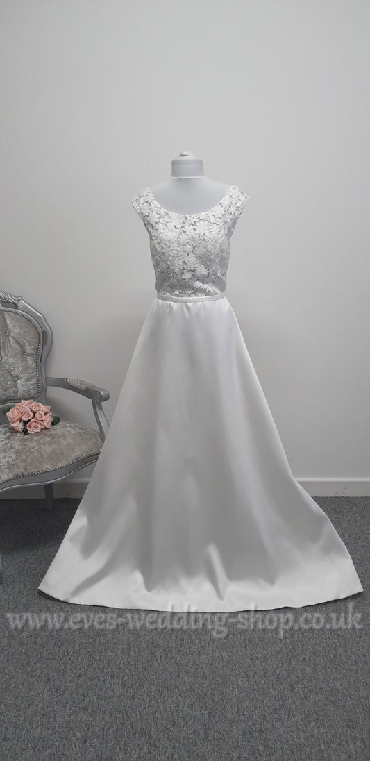 Stunning E. Ferrara mikado satin ivory wedding dress UK 12