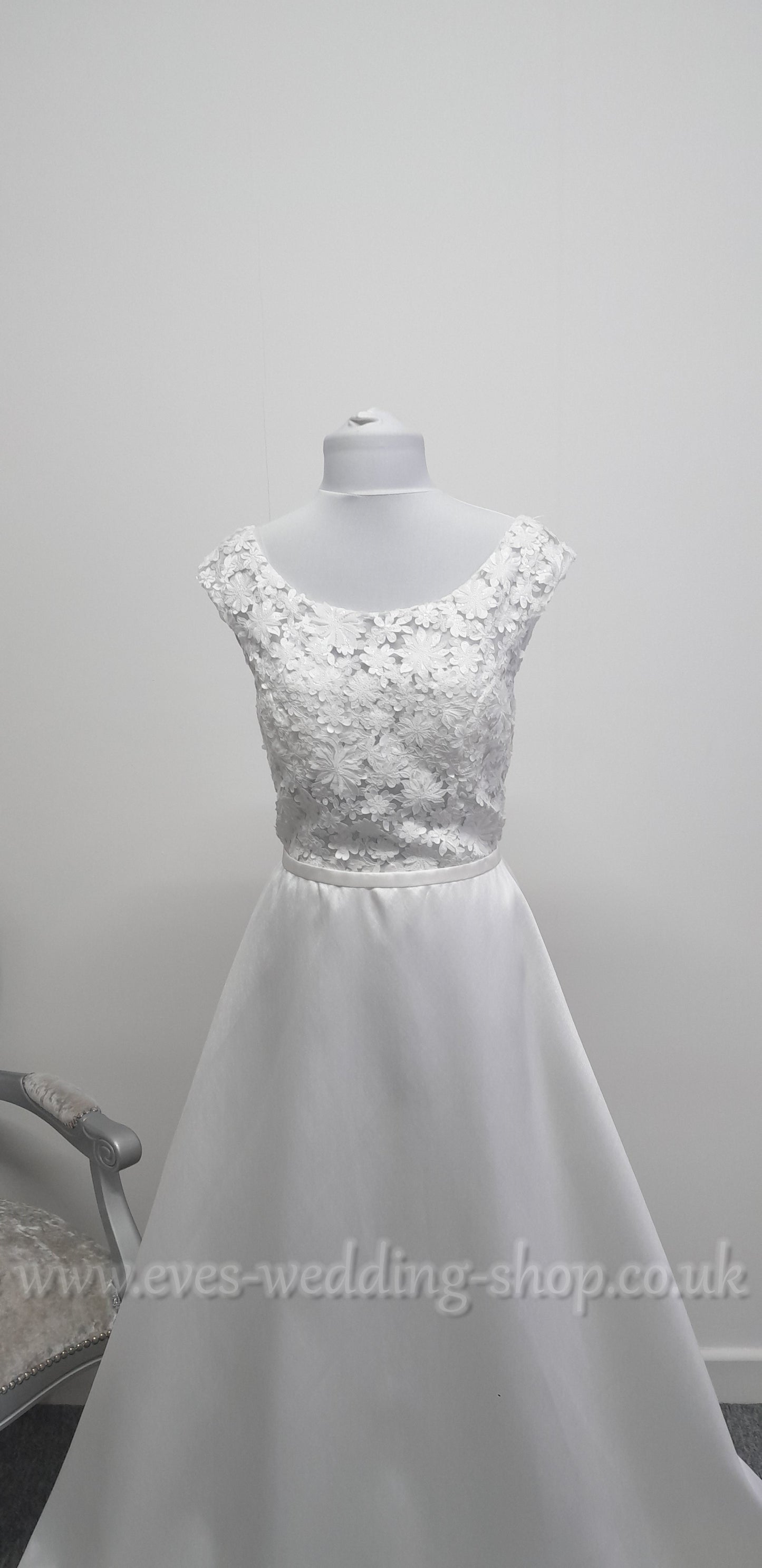 Stunning E. Ferrara mikado satin ivory wedding dress UK 12