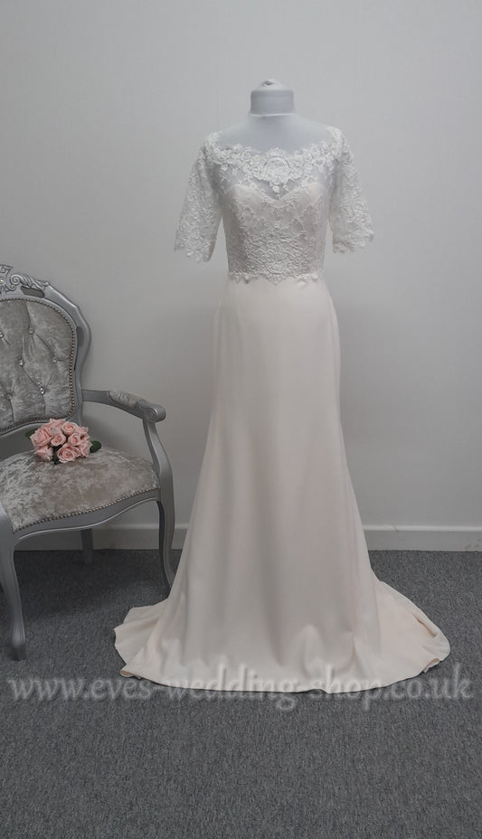 Ivory / warm ivory E. Ferrara crepe wedding dress with sleeves UK 12