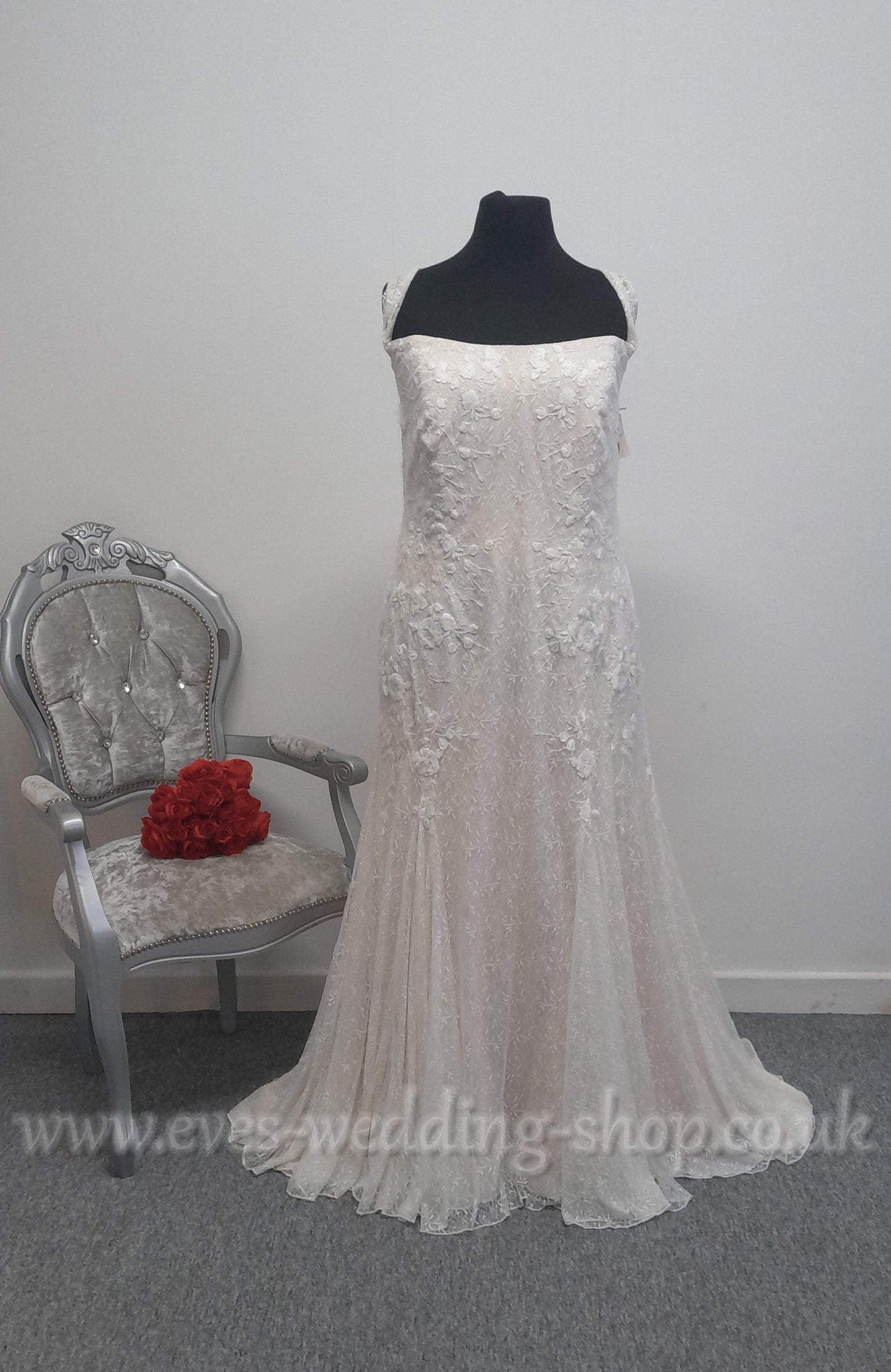 Melissa Sweet ivory champagne wedding dress US 24, UK 26