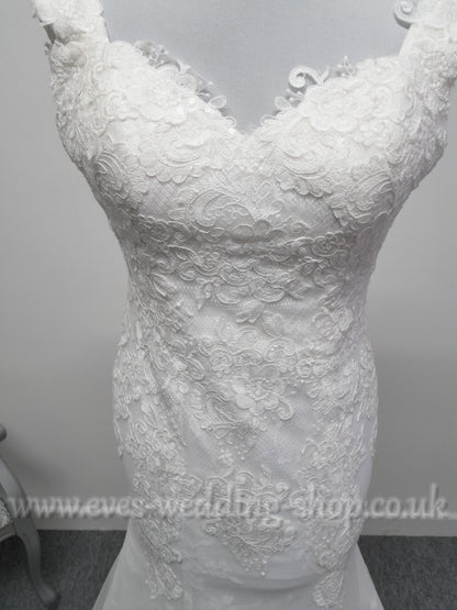 Victoria Kay ivory lace wedding dress with straps UK 12