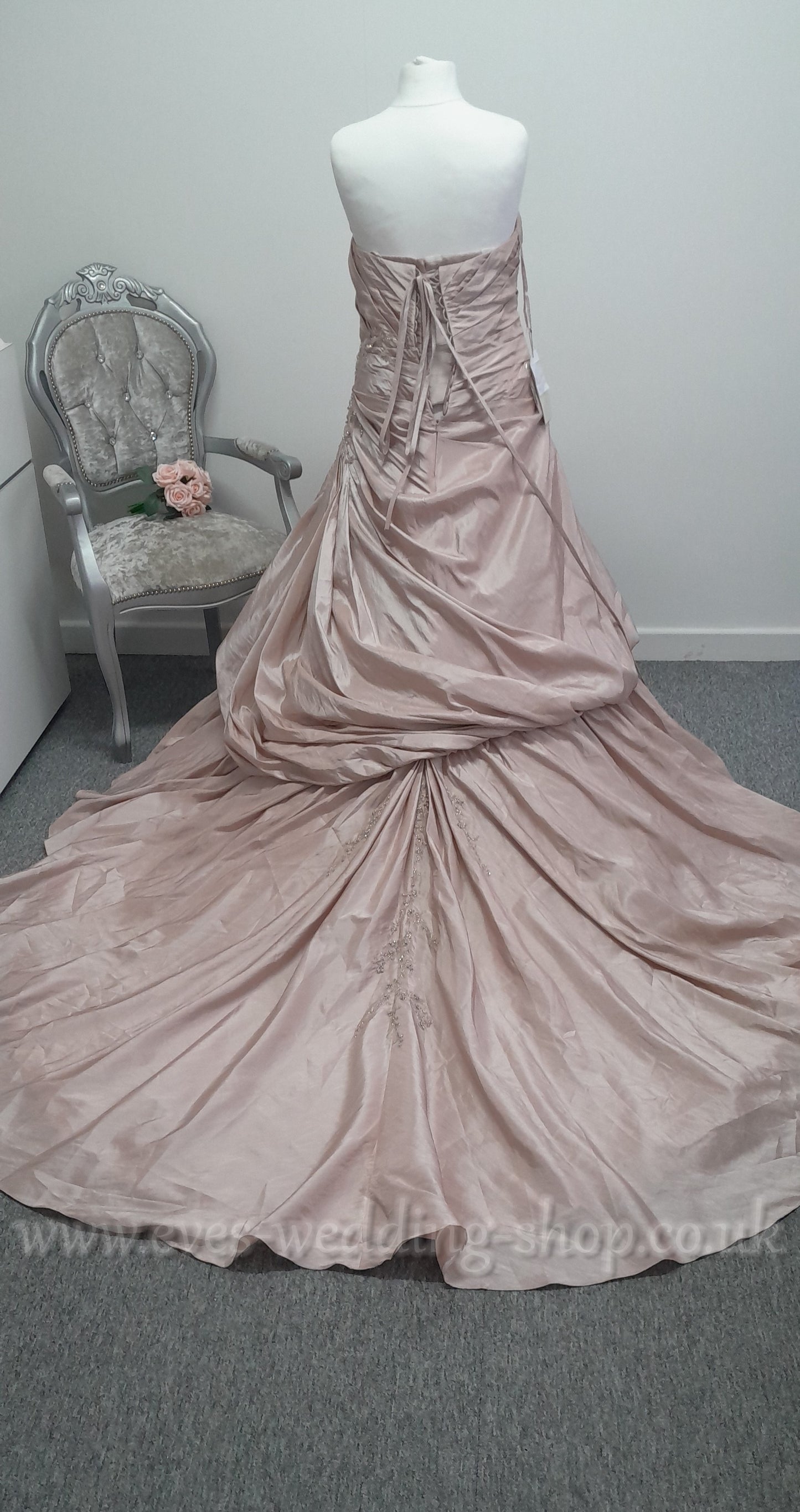 Sonsie 91019 wedding dress UK size 24