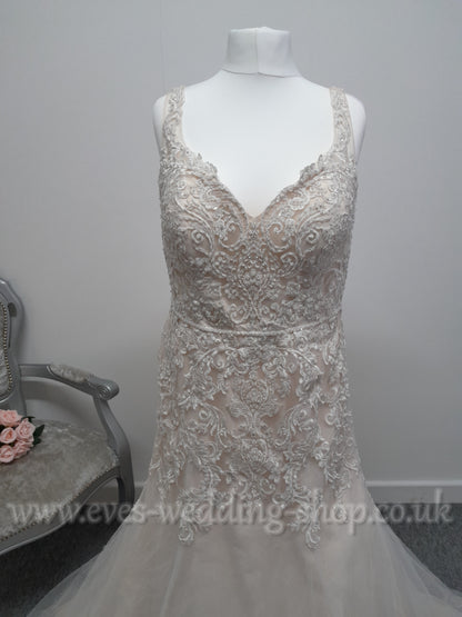 Victoria Kay ivory rum pink  tulle lace mermaid wedding dress UK 18