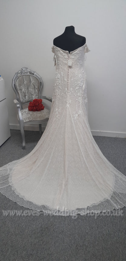 Melissa Sweet ivory champagne wedding dress US 24, UK 26