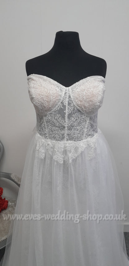 David's bridal soft white wedding dress US 26, UK 28