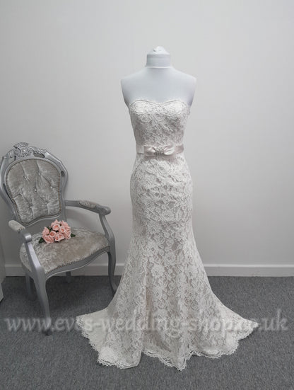 White Rose R704 ivory/ pearl wedding dress UK 10