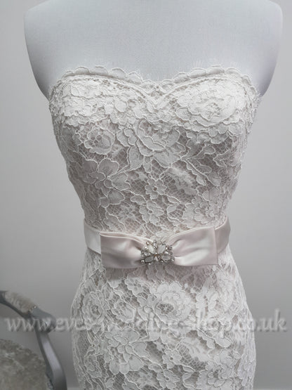 White Rose R704 ivory/ pearl wedding dress UK 10
