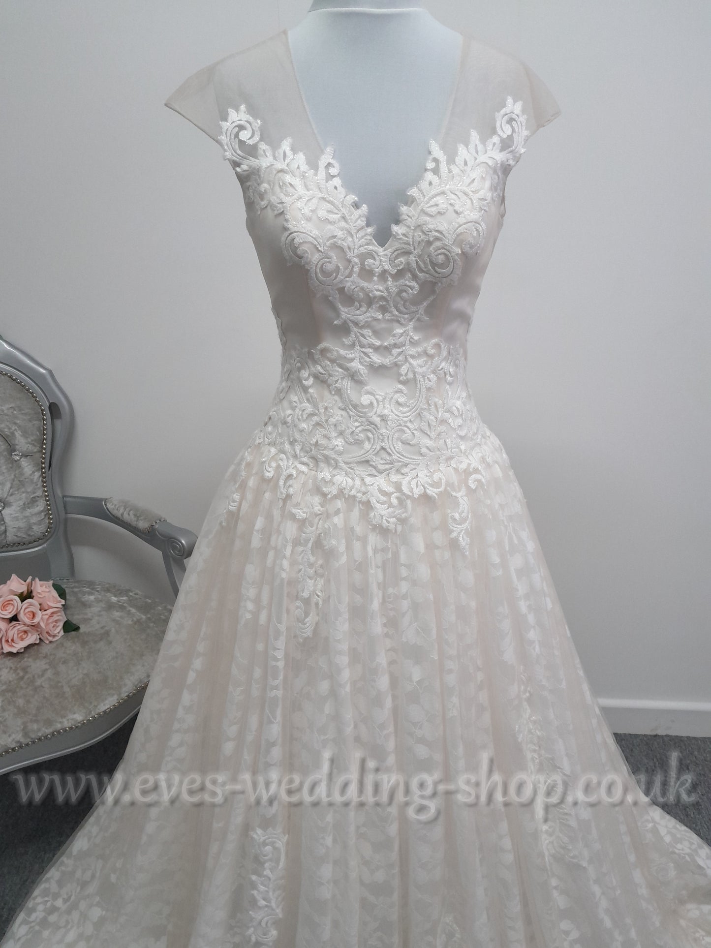 Rum pink ivory wedding dress Uk 16