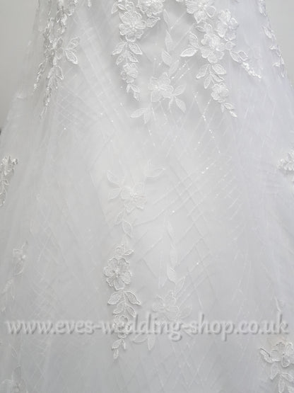 Eternity bride D5843 A line ivory wedding dress UK 14