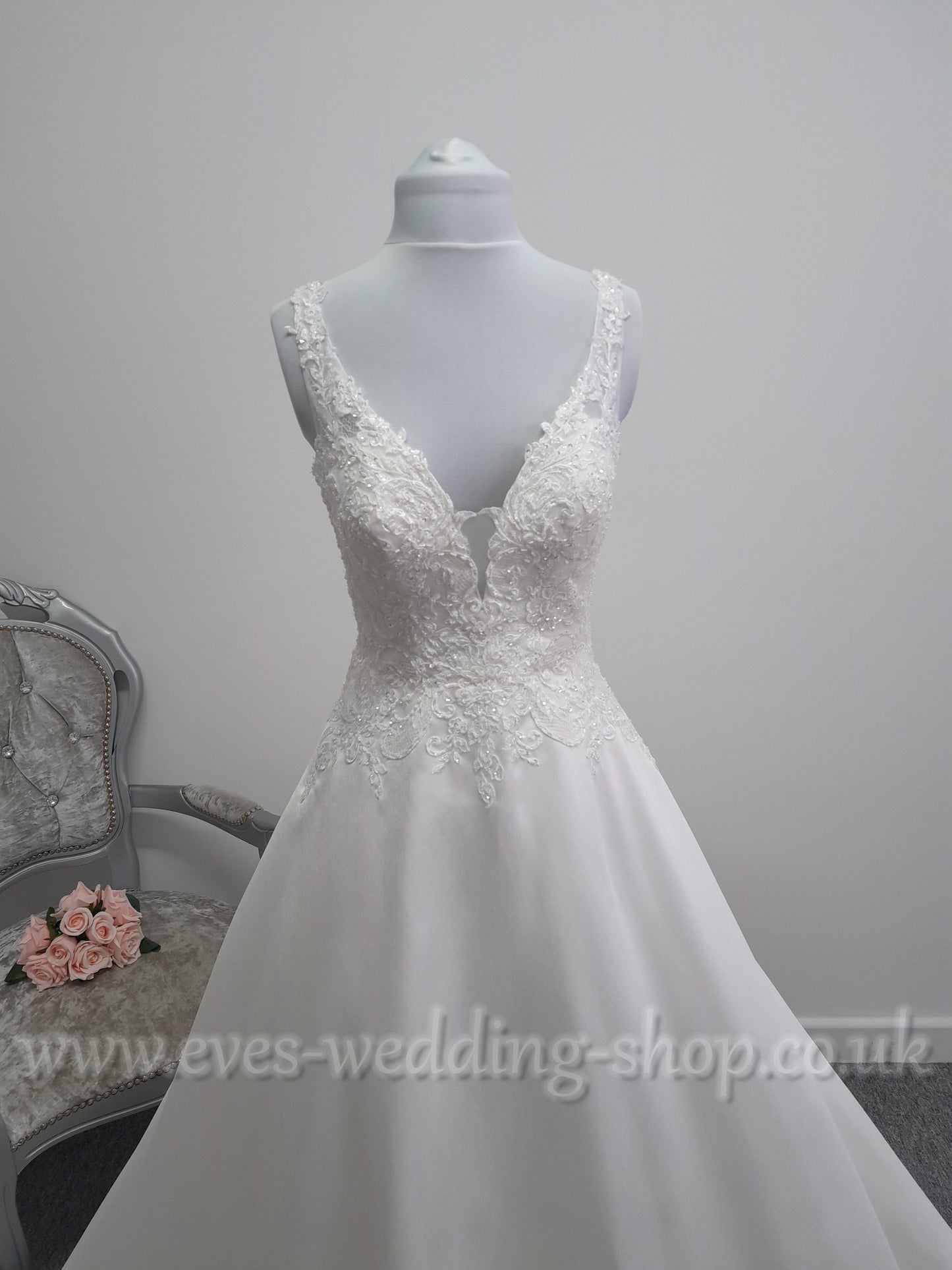 Ronald Joyce ivory wedding dress with cut out lace train UK size 8