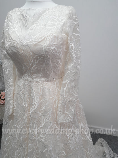 Lou Lou bridal  warm ivory leaf embroidery wedding dress with sleeves UK 16
