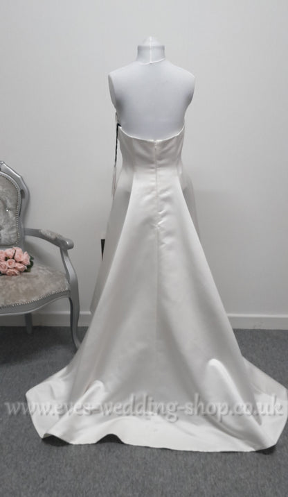 Pronovias Zac Posen Anna ivory high low wedding dress UK 12