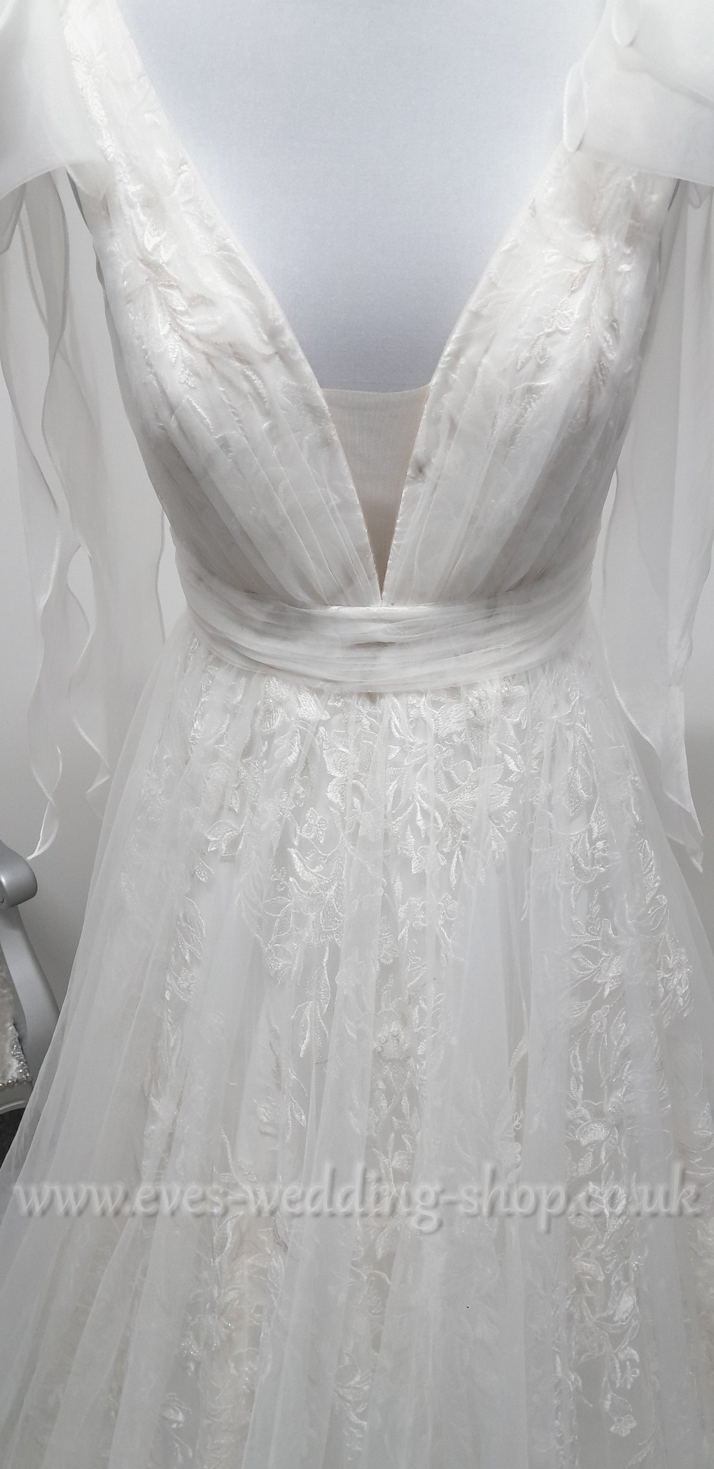 Charlotte Bridal ivory wedding dress UK 10