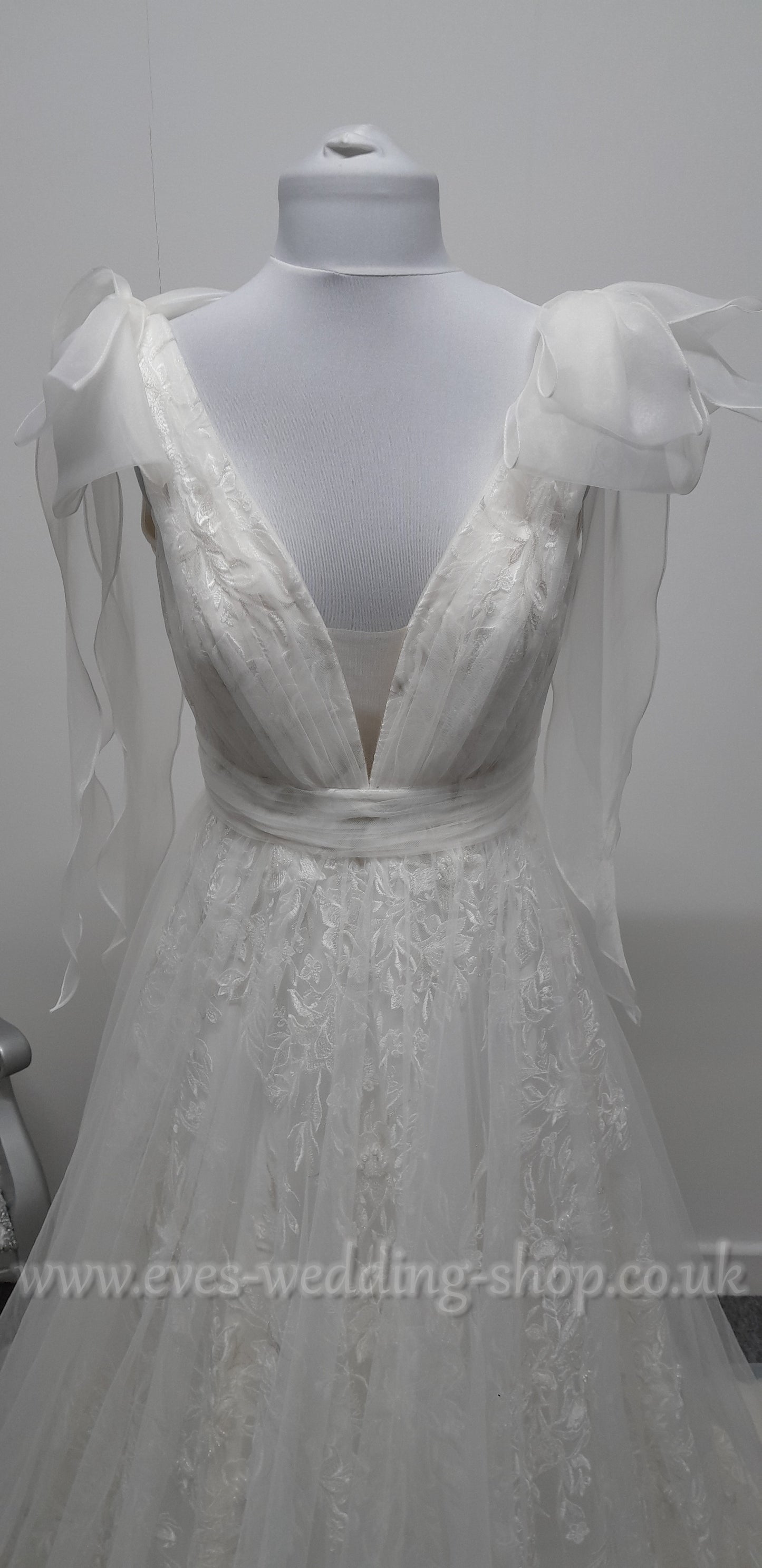 Charlotte Bridal ivory wedding dress UK 10