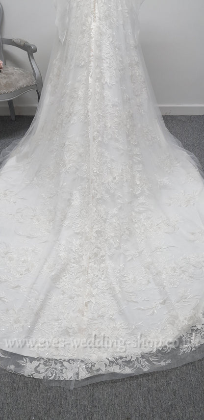 Charlotte Bridal ivory wedding dress UK 10