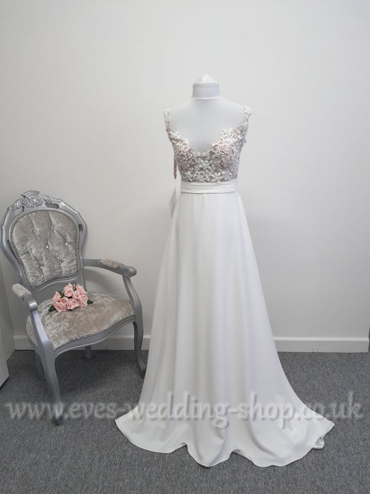 Veromia ivory/nude MW1291  wedding dress UK 12
