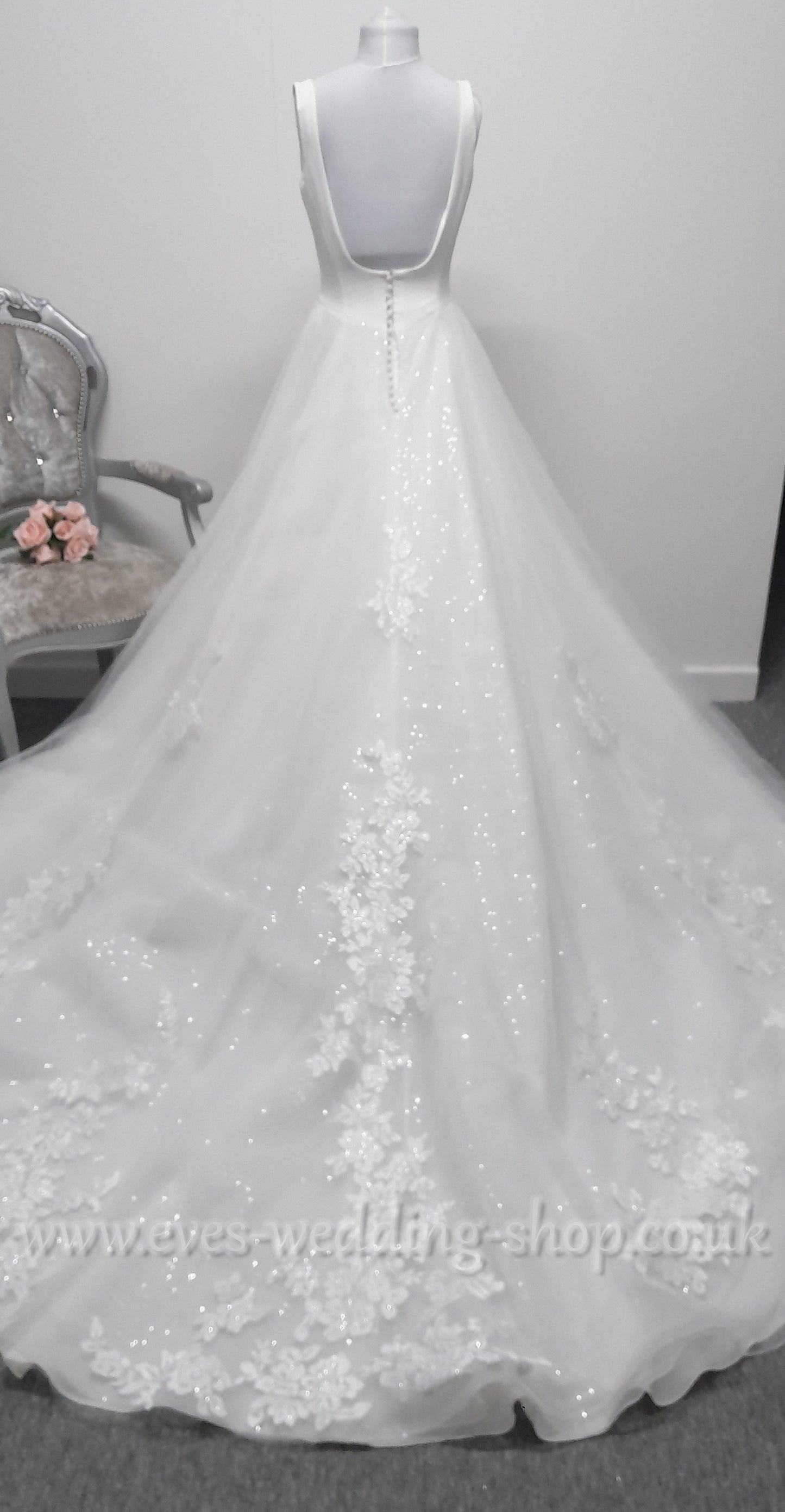 LJ ivory v- neck wedding dress UK 10