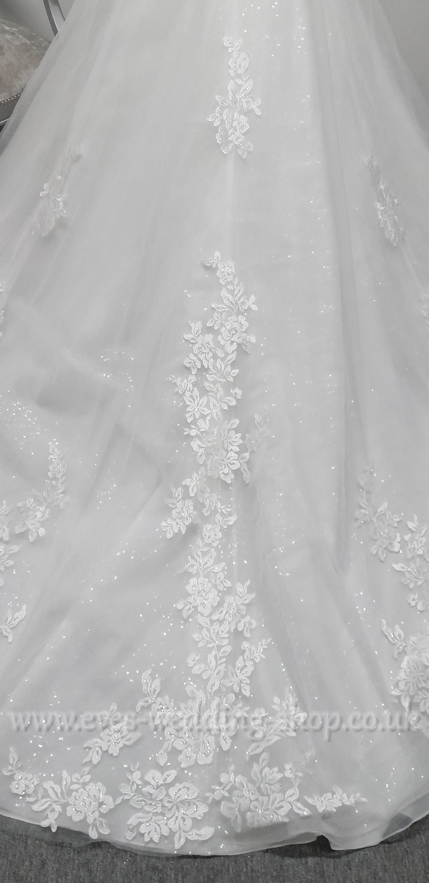 LJ ivory v- neck wedding dress UK 10
