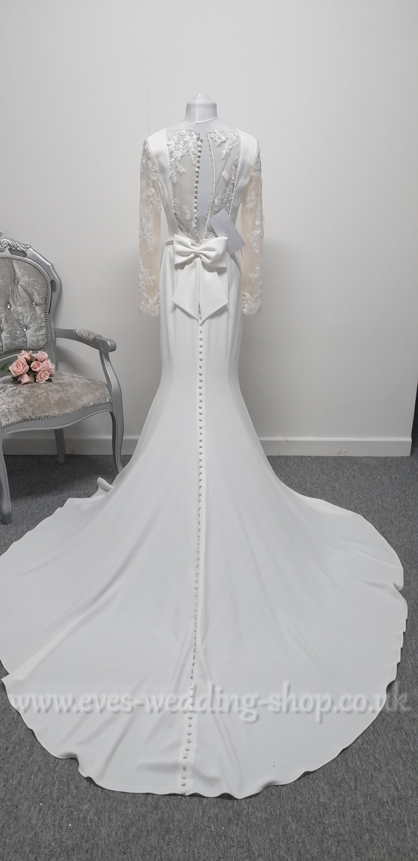 LJ ivory crepe wedding dress with long sleeves UK 10
