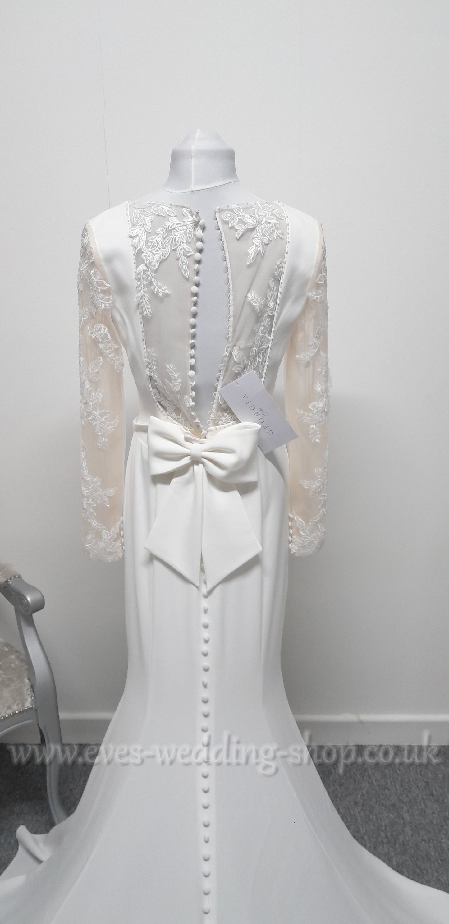 LJ ivory crepe wedding dress with long sleeves UK 10