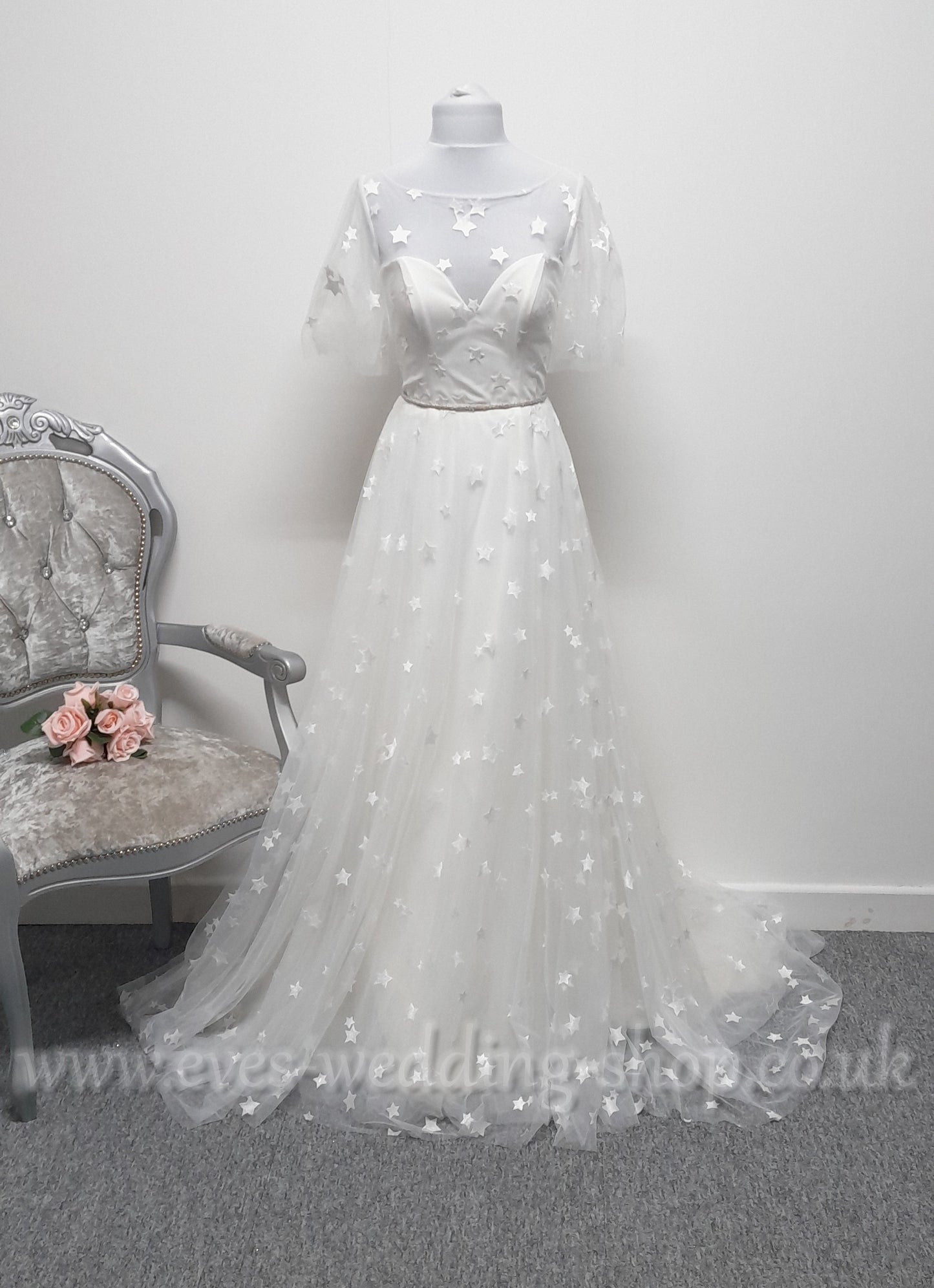 Charlotte bridal star wedding dress with cap sleeves UK 4/6