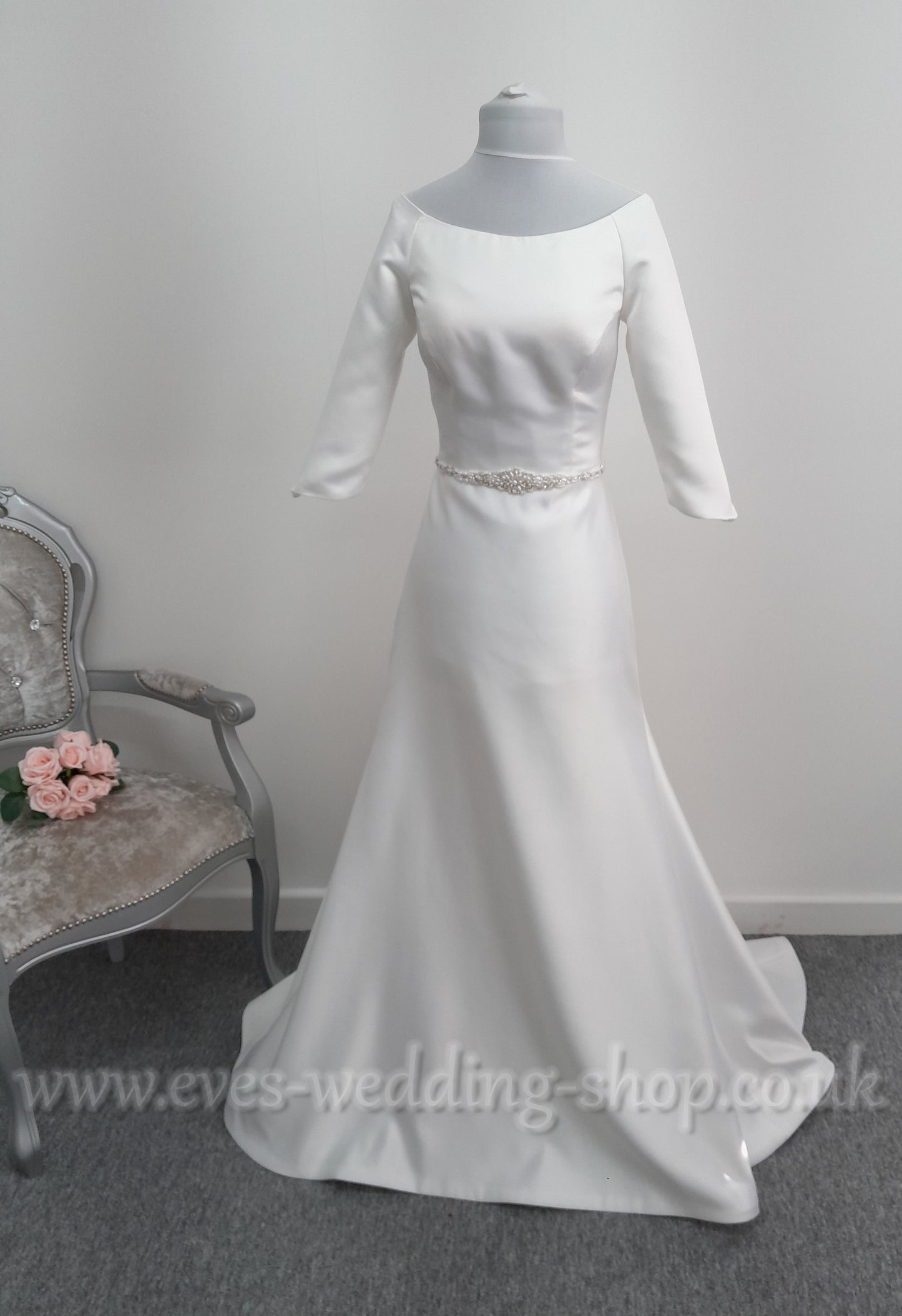 Romantica ivory wedding dress with 3/4 sleeves UK size 8