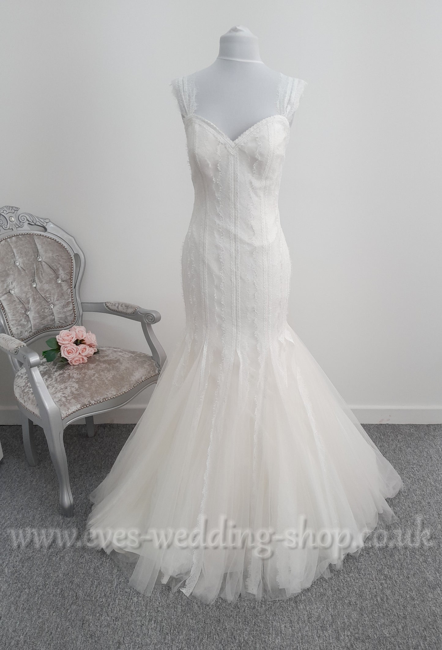 Enzoani ivory off the shoulder wedding dress UK 14