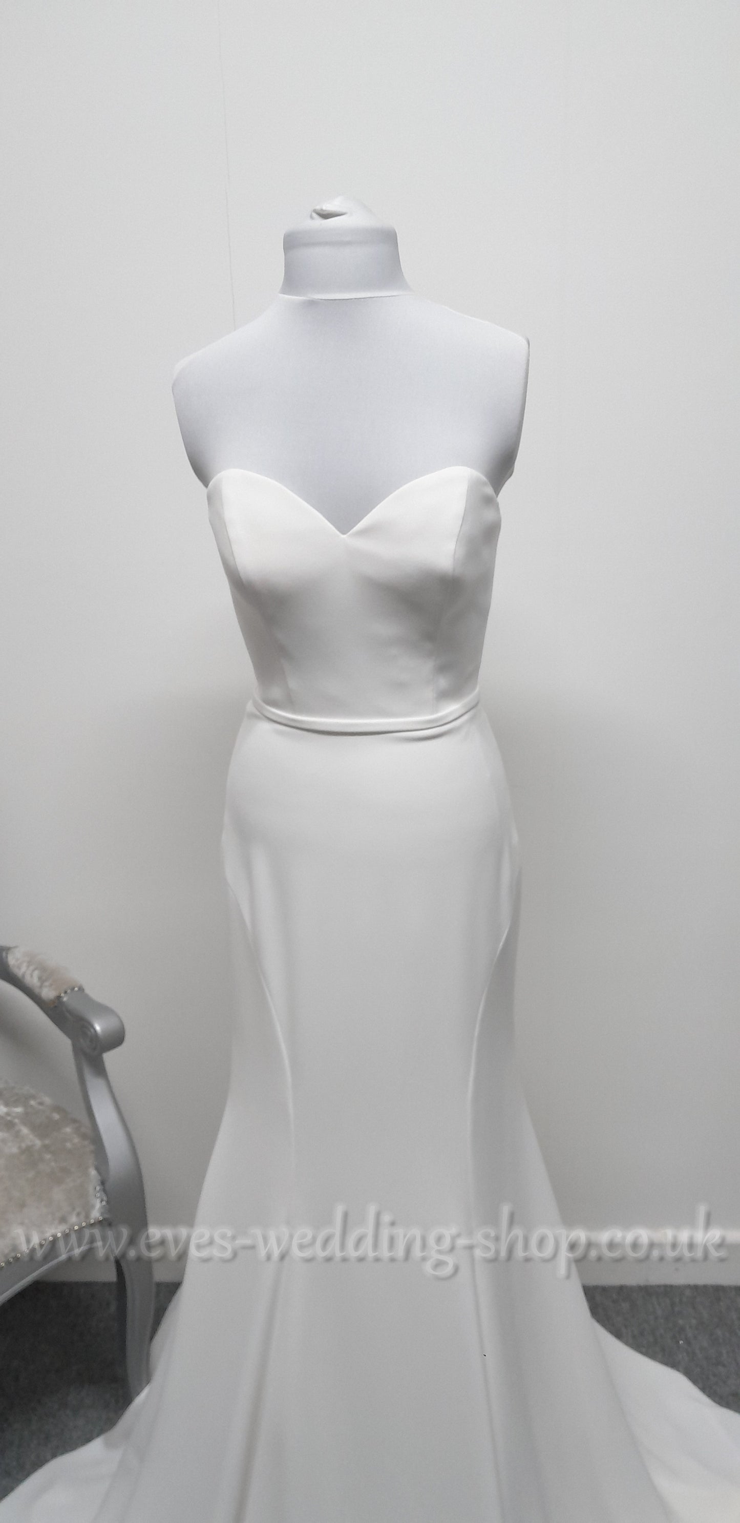 LJ ivory crepe wedding dress UK 10