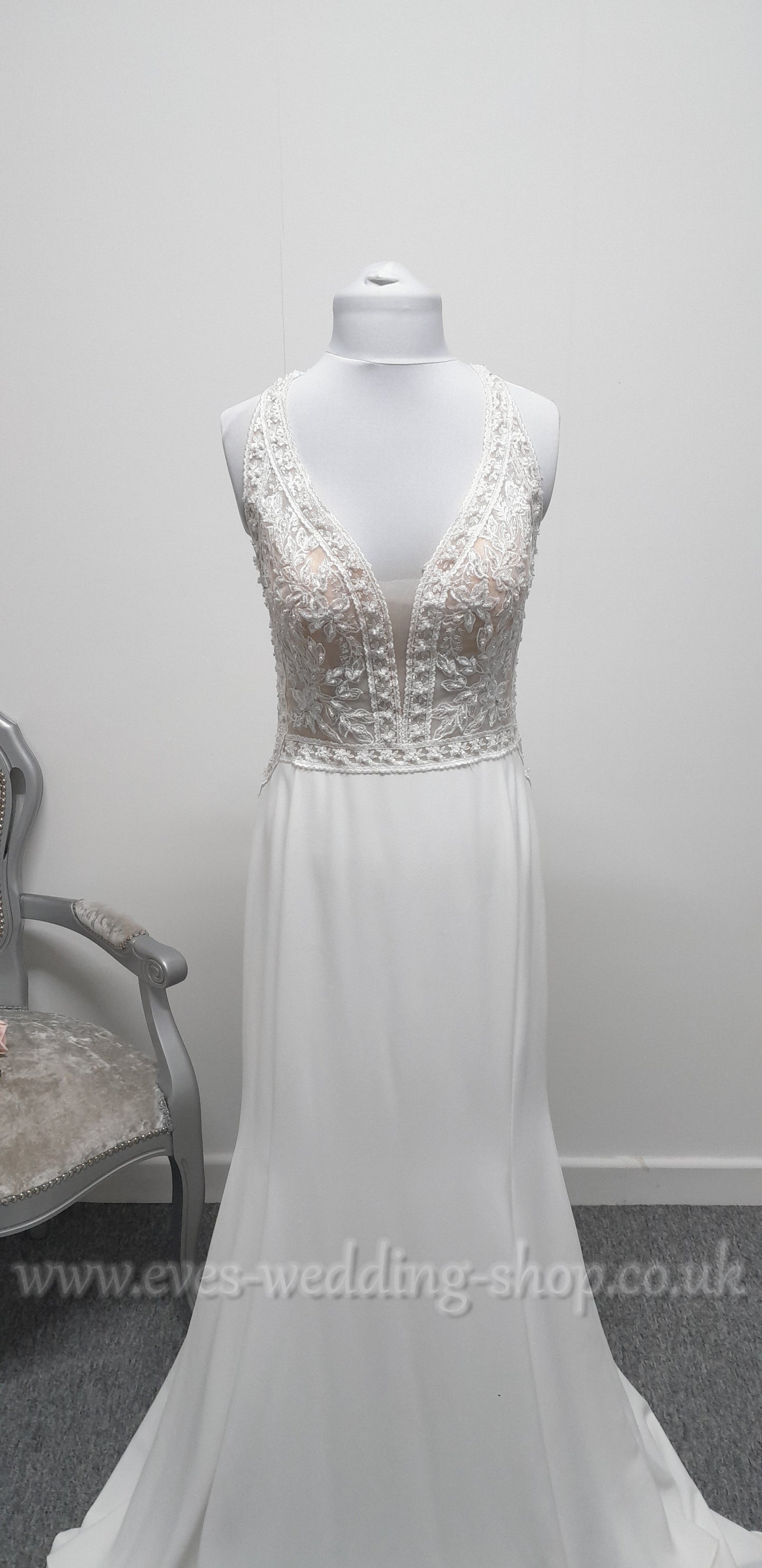 LJ ivory crepe wedding dress UK 10