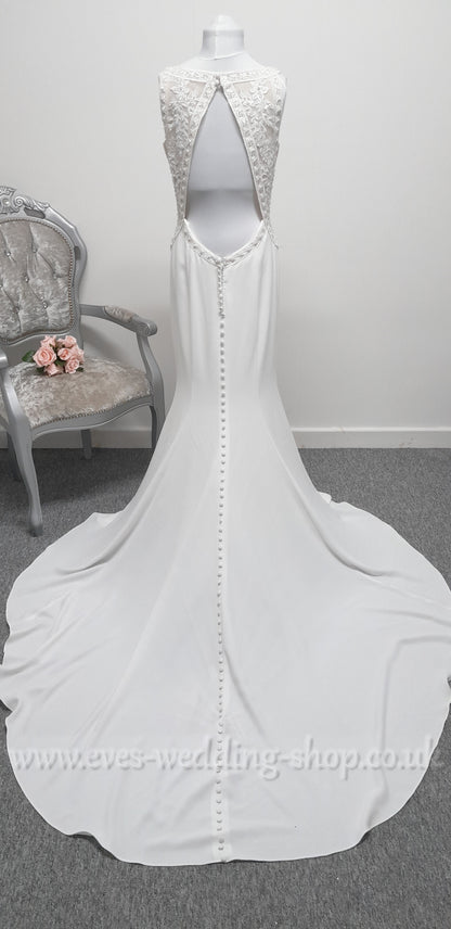 LJ ivory crepe wedding dress UK 10