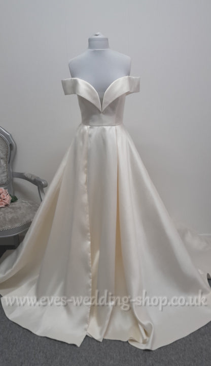Georgia bridal off shoulder warm ivory wedding dress with front slit UK 10