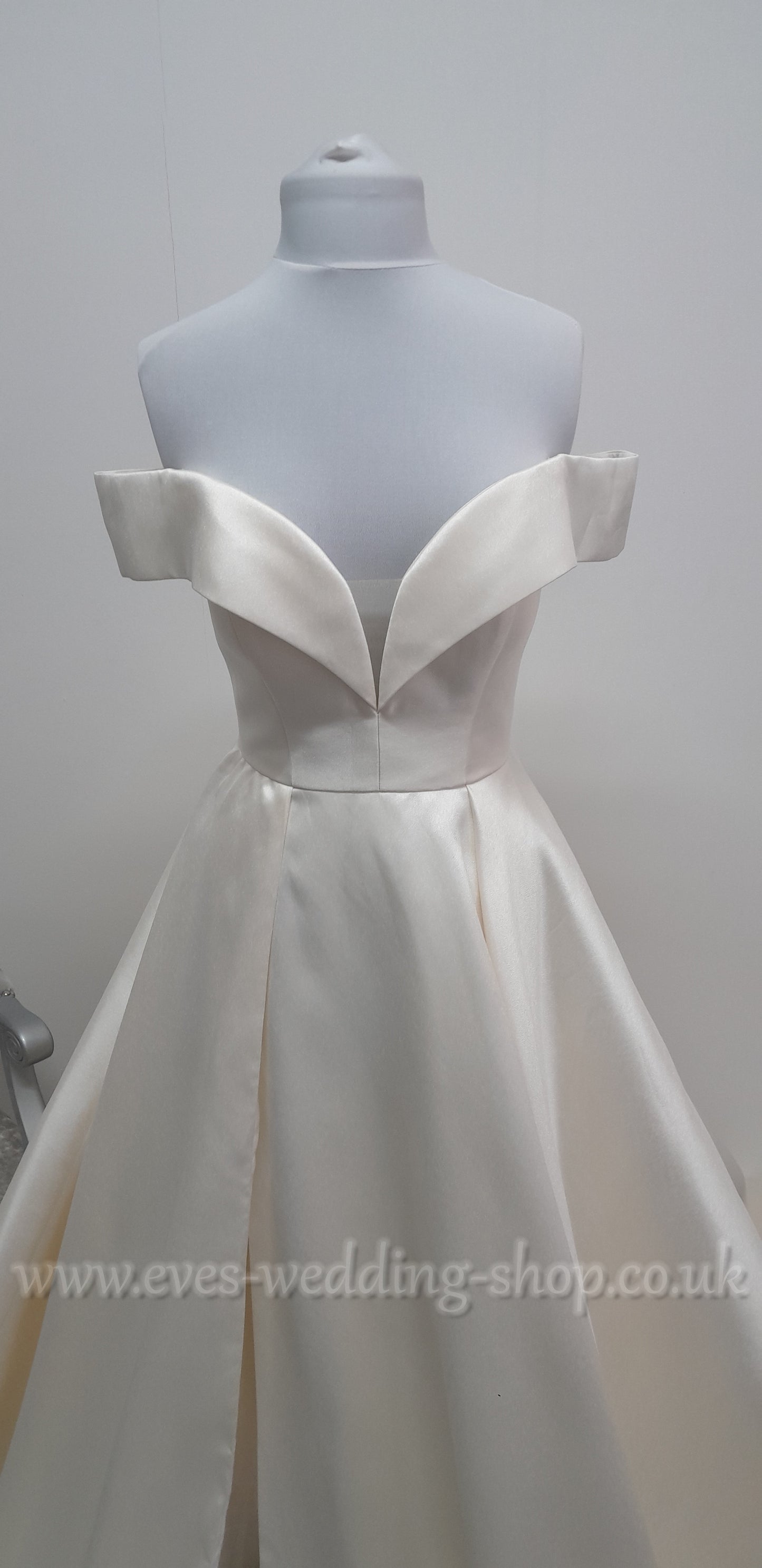 Georgia bridal off shoulder warm ivory wedding dress with front slit UK 10